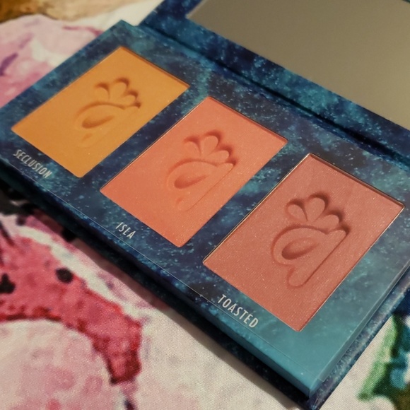 **NEW**Alamar Cosmetics Colorete Blush Trio - Picture 2 of 3